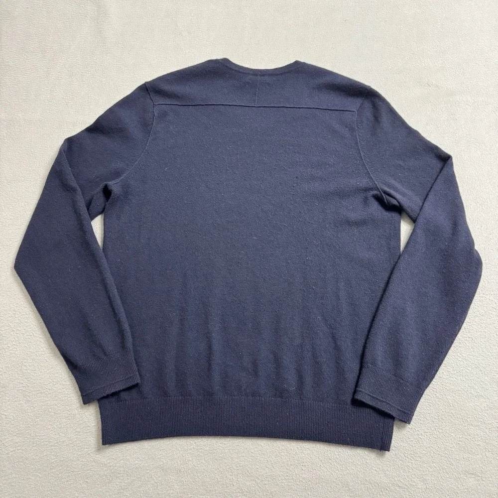 Vince Sweater Mens Large Navy Cashmere V‎ Neck Luxury Soft Minimalist
